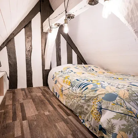 La Luciole Apartment *
