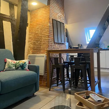La Luciole Apartment